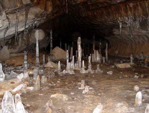 Shemakha cave